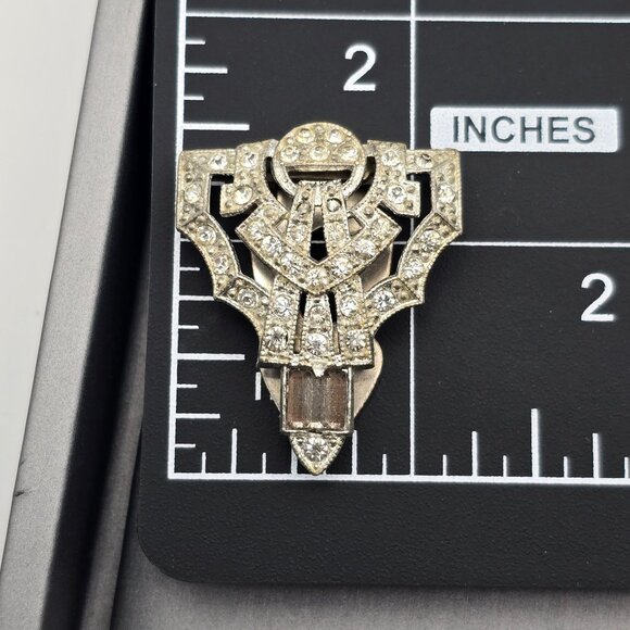 Vintage Art Deco Rhinestone Dress Clip 1.5" Silver Tone Estate Jewelry Cutouts - Picture 8 of 9